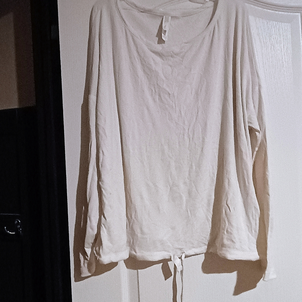 Women's Cream Long Sleeve Top